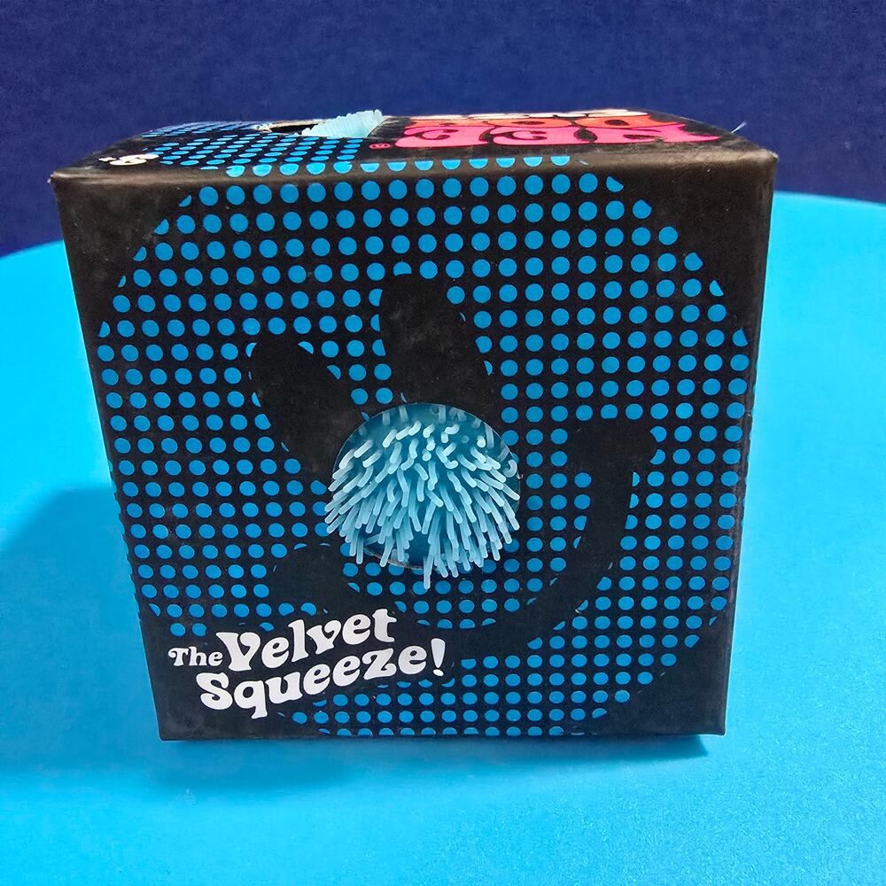 NEW NeeDoh Blue Fuzz Ball Flower Power Squishy Velvet - Picture 2 of 4